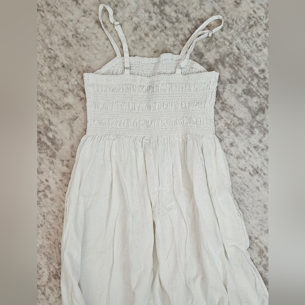 Universal Threads White Adjustable Strap, Rouched Top Midi Sun Dress - Picture 3 of 5